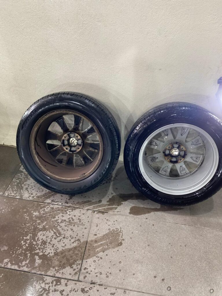 lavagem-rodas-borrachas-plasticos___